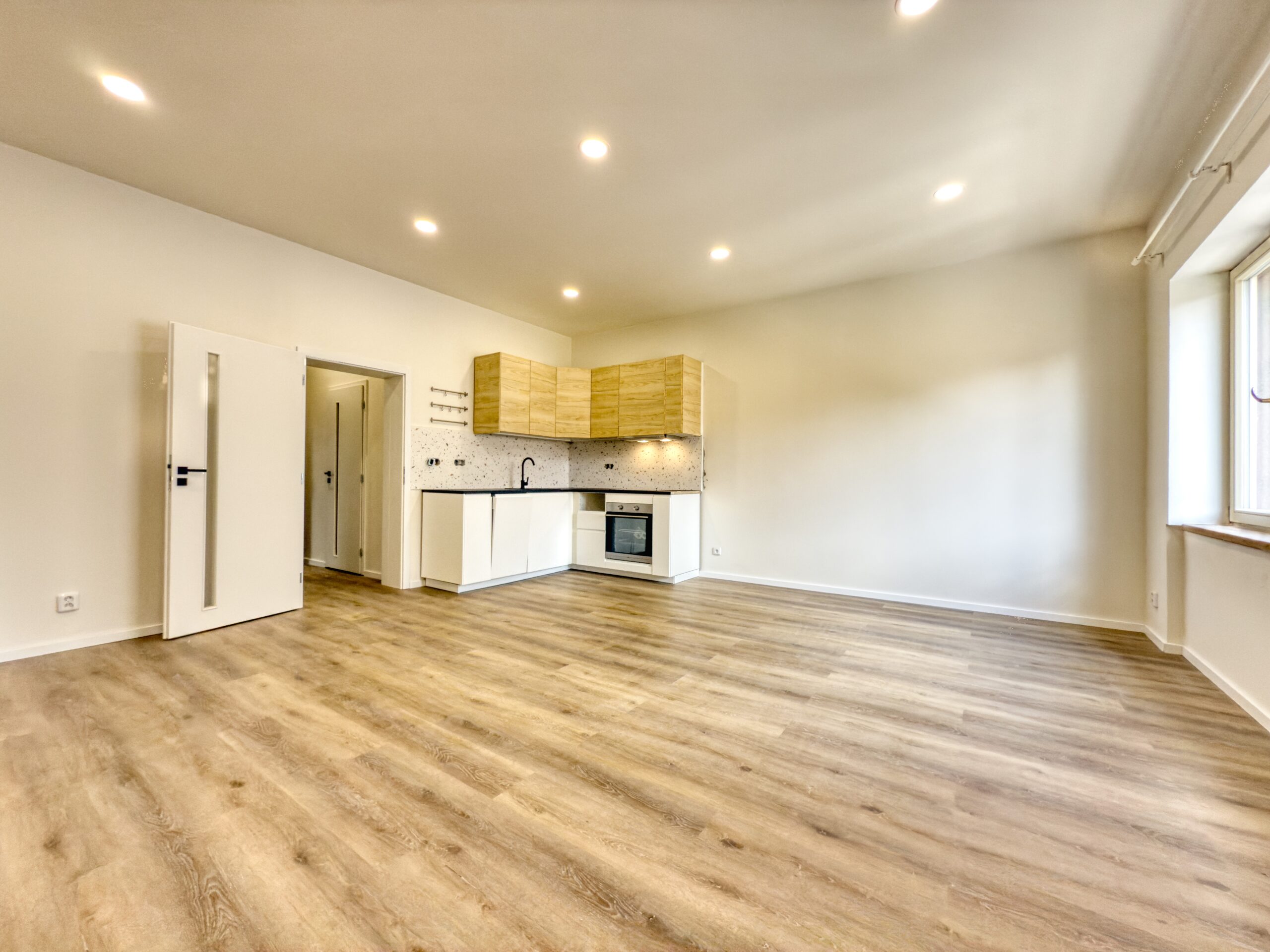 PRONAJATO Pronájem bytu 2+kk, 55 m², Nymburk, ul. Dlouhá třída
